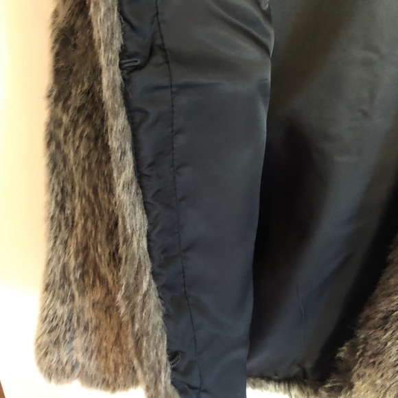 Fur vest - Picture 3 of 6